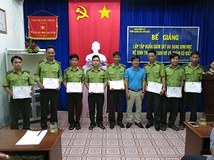 Tập huấn giám sát đa dạng sinh học hệ sinh thái san hô và thảm cỏ biển tại Côn Đảo