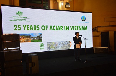 Viện nghiên cứu Hải sản tham dự Hội chợ “Market Place” 25 năm ACIAR tại Việt Nam và Hội chợ “Nông nghiệp - Thương mại vùng Đồng bằng sông Hồng”