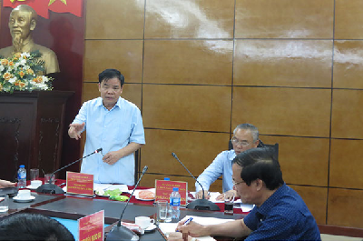 Bộ trưởng Bộ Nông nghiệp và PTNT làm việc với Tổng cục Thủy sản 
