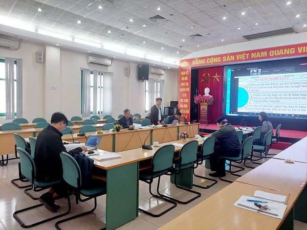 Hội thảo triển khai đề tài cấp Bộ “Nghiên cứu ứng dụng, cải tiến hệ thống trang thiết bị cơ giới hóa hoạt động khai thác của đội tàu lưới rê hỗn hợp”